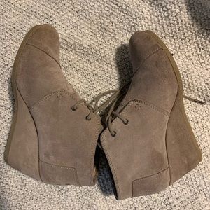 TOM’s Kala Desert Taupe Wedge